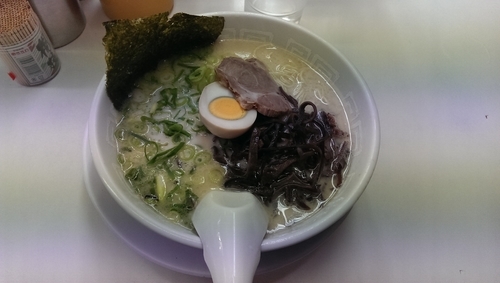 「ラーメン、替玉」@博多天神 渋谷南口店の写真