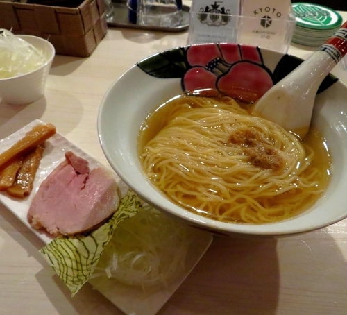 「のどぐろ煮干しらーめん（塩ベース）＋葱（900円）」@Ramen&Bar ABRIの写真
