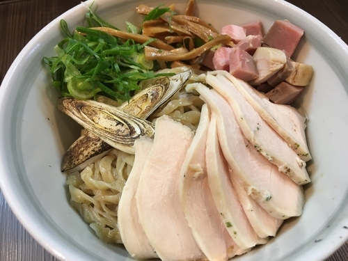 「鴨油とエシレバターの油そば＋炊き込みご飯＋水餃子」@柳麺 呉田-goden-の写真