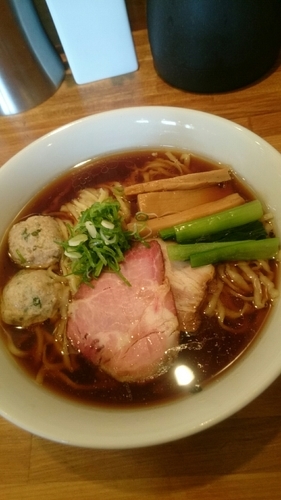 「醤油つくねそば  (手もみ)  ８２０円」@麺処 いち林の写真