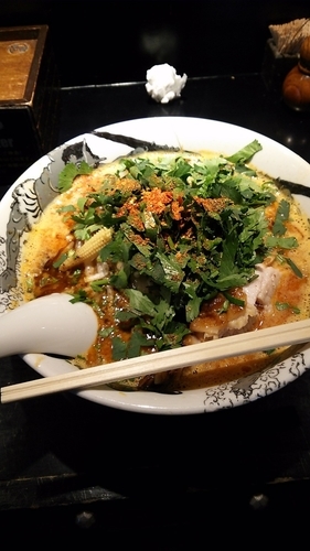 「パクチーカラシビ味噌ラーメン（増し・増し）」@カラシビ味噌らー麺 鬼金棒 池袋店の写真