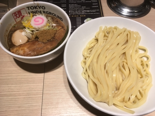 「特製つけ麺（濃厚）」@TOKYO UNDER GROUND RAMEN 頑者の写真