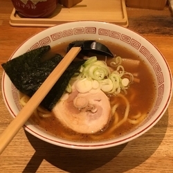 醤油ラーメン（濃い目・油少な目￥780）