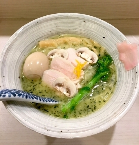 「「期間限定」味玉鶏白湯そば  ¥900」@麺処 きなりの写真