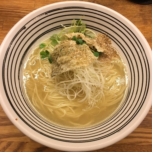 「鯛の塩らーめん 大 (800円) 替飯塩昆布 (200円)」@堂の浦 駅前店の写真