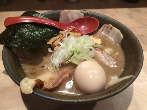 「特製らーめん」@にぼしらーめん88の写真