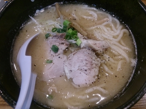 「鶏白湯の自家製麺」@めんごころ なつの写真