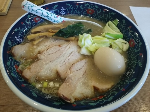 「強烈煮干しそば　（大盛：無料）　＋バラチャー２枚＆味玉：Ⓟ券」@凌駕 IDÉAの写真