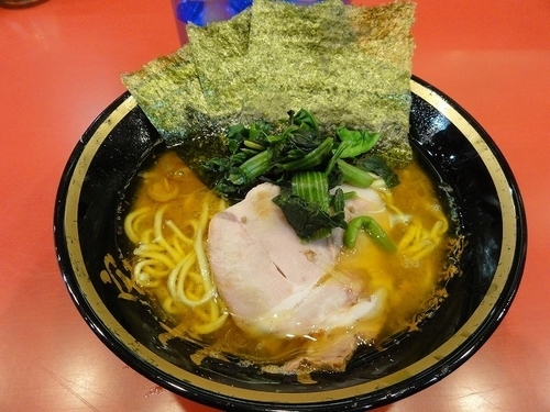 「ラーメン690円　バリカタ　濃いめ　多め」@家系総本山 ラーメン吉村家の写真