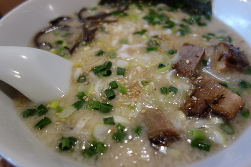 「本格豚骨ラーメン772円」@ごとくの写真