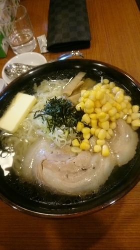 「塩バターコーンらーめん  ８３０円」@手打ちらーめん はやぶさの写真