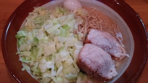 「ラーメン（神大盛800g）」@ファットンの写真