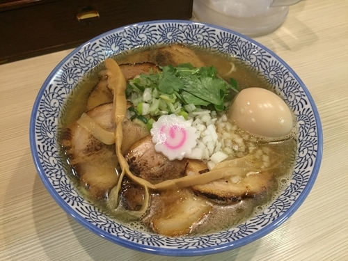 「煮干塩そば＋チャーシュー＋味玉」@麺場 風天の写真
