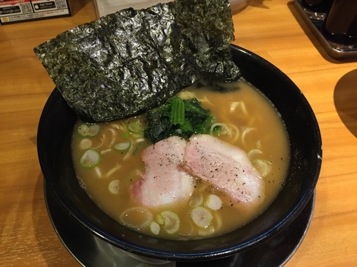 「横浜家系ラーメン  藤崎家」@らあめん花月嵐 中延店の写真