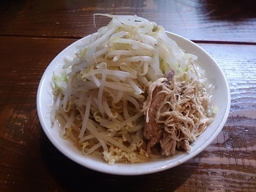 「ラーメン 野菜大 ニンニク小」@麺とび 六方 松本信大前店の写真