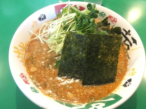 「四川ラーメン」@トンチン館の写真