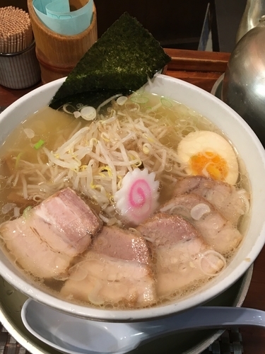 「塩らぁめん」@らぁめん 嬉しやの写真