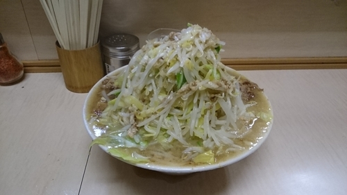 「大豚(ヤサイアブラ)￥９００」@ラーメン二郎 京成大久保店の写真