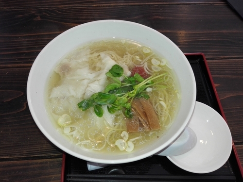 「梅しそ香る塩ワンタンラーメン」@麺屋ふうるの写真