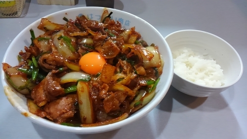 「スタミナまぜそば　￥850」@中華そば専門 はつがい商店の写真