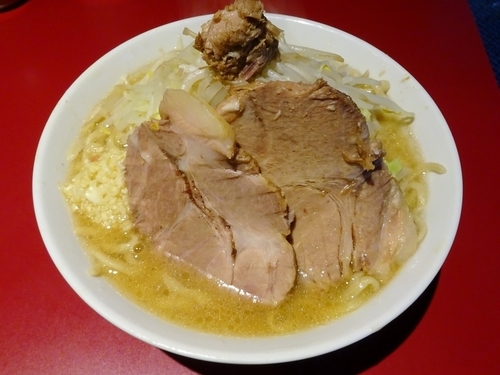 「小ラーメン（700円）ヤサイニンニク」@ラーメン二郎 荻窪店の写真