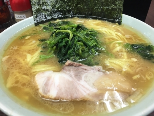 「ラーメン中 780円 ほうれん草 100円」@ラーメン 吉田屋 門前仲町店の写真