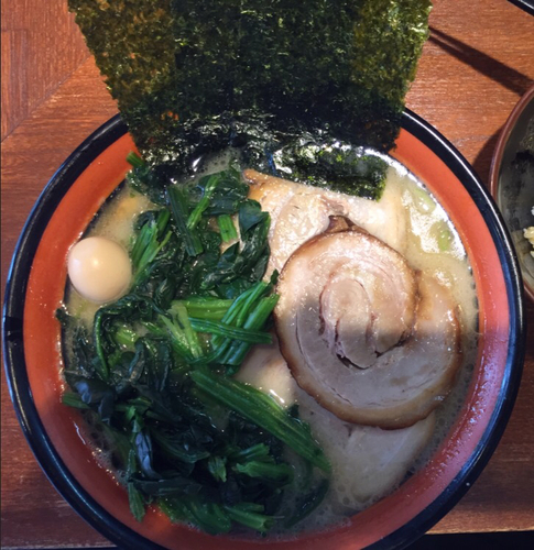 「チャーシューメン(醤油)＋ライスおかわり自由」@横浜家系ラーメン なかいち家の写真
