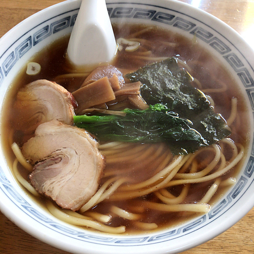 「拉麺（手延べ麺固め）450円（税別）」@一麟の写真