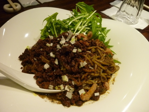「黒胡麻坦坦麺」@汁なし担担麺 ピリリの写真