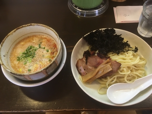 「背脂と岩のりの辛塩つけ麺 中辛」@麺屋 くろまるの写真