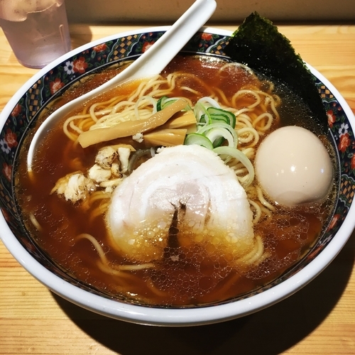 「鮮魚醤油らーめん+煮玉子」@鮮魚麺 海里の写真