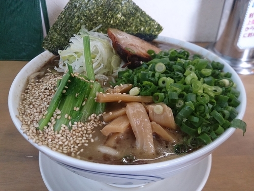「豚骨魚介ラーメン」@MENYA 食い味の道有楽の写真