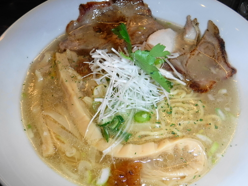 「塩中華そば」@中華そば こむぎの写真