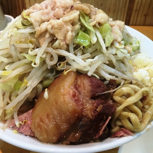 「小ラーメン（にんにく，あぶら）＋生玉子」@らーめん つの旨の写真