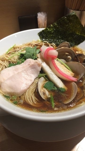 「蛤そば」@むぎとオリーブ マーチエキュート神田万世橋店の写真