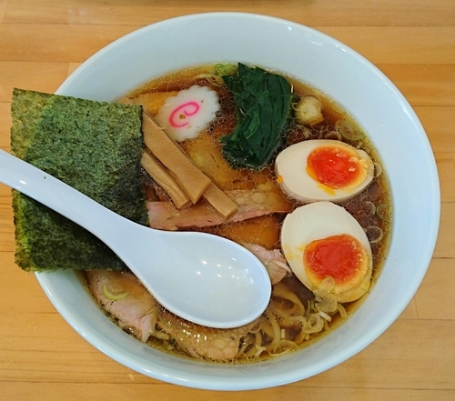 「焼豚麺＋味玉」@白河手打中華そば 法隆の写真