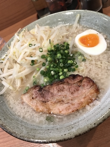 「塩とんこつ」@らーめん勇の写真