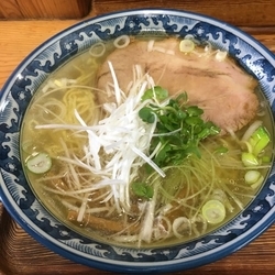 塩ラーメン（700¥）