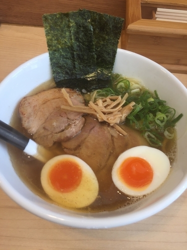 「味玉海薫るそば」@麺屋Mの写真