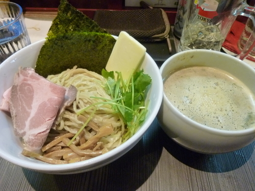 「牡蠣味噌つけ麺+エシレバター」@味噌専門店 〜味噌呉田   life〜の写真