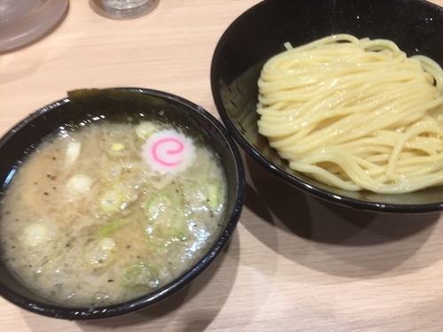 「背脂醤油つけめん」@頑者製麺所 エキア成増店の写真