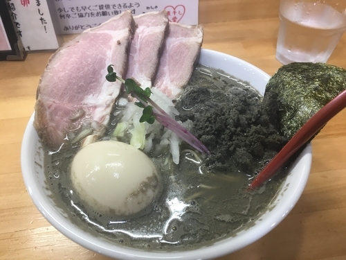 「煮干らーめん【ヤバニボ】＋ちゃーしゅー×2＋味玉＋煮干愛＋和」@めんや天夢の写真