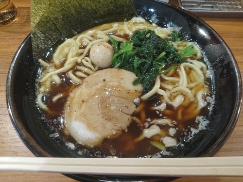 「黒家系ラーメン」@横浜家系ラーメン 壱角家 馬橋店の写真