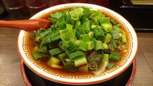 「中華そば(小)+ネギ」@麺屋7.5Hz 新橋店の写真