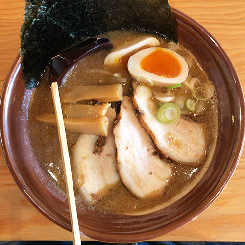 「特製にぼし味噌らーめん」@究極のにぼし味噌らーめん 人間ばんざいの写真