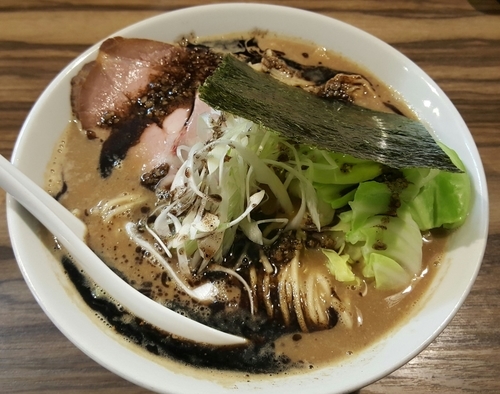 「黒こってりらーめん(大盛)」@つけめん油そば 五丁目煮干しの写真