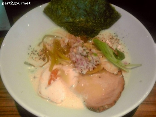 「鶏豚出汁らーめん (830円)」@中華そば 鷸の写真