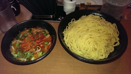 「カラビシつけ麺、特盛」@吉虎 東京 KICHITORA TOKYO 渋谷本店の写真