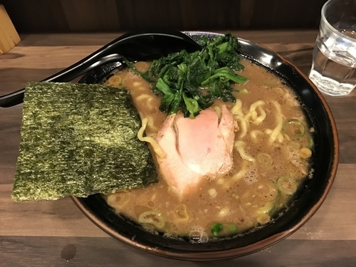 「ラーメン」@神田ラーメン わいず 神田本店の写真