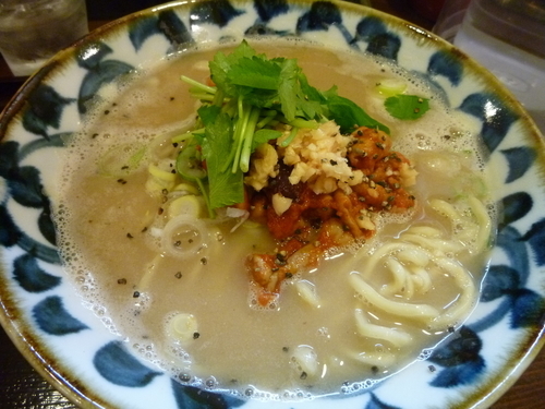 「【限定】トマトもつの濃厚塩ラーメン」@節系とんこつらぁ麺 おもとの写真